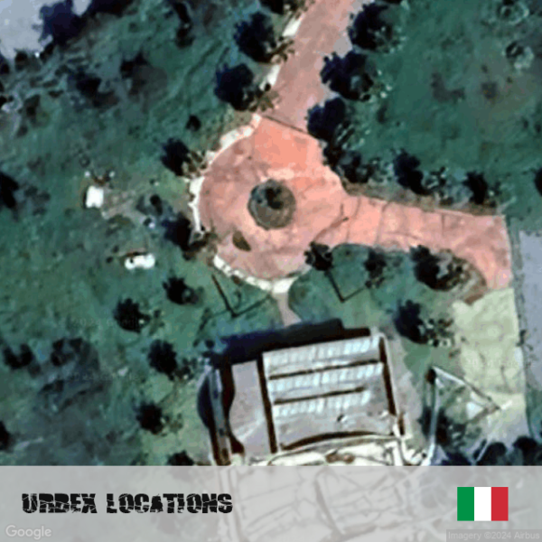Collapsed Pool Urbex GPS coordinates